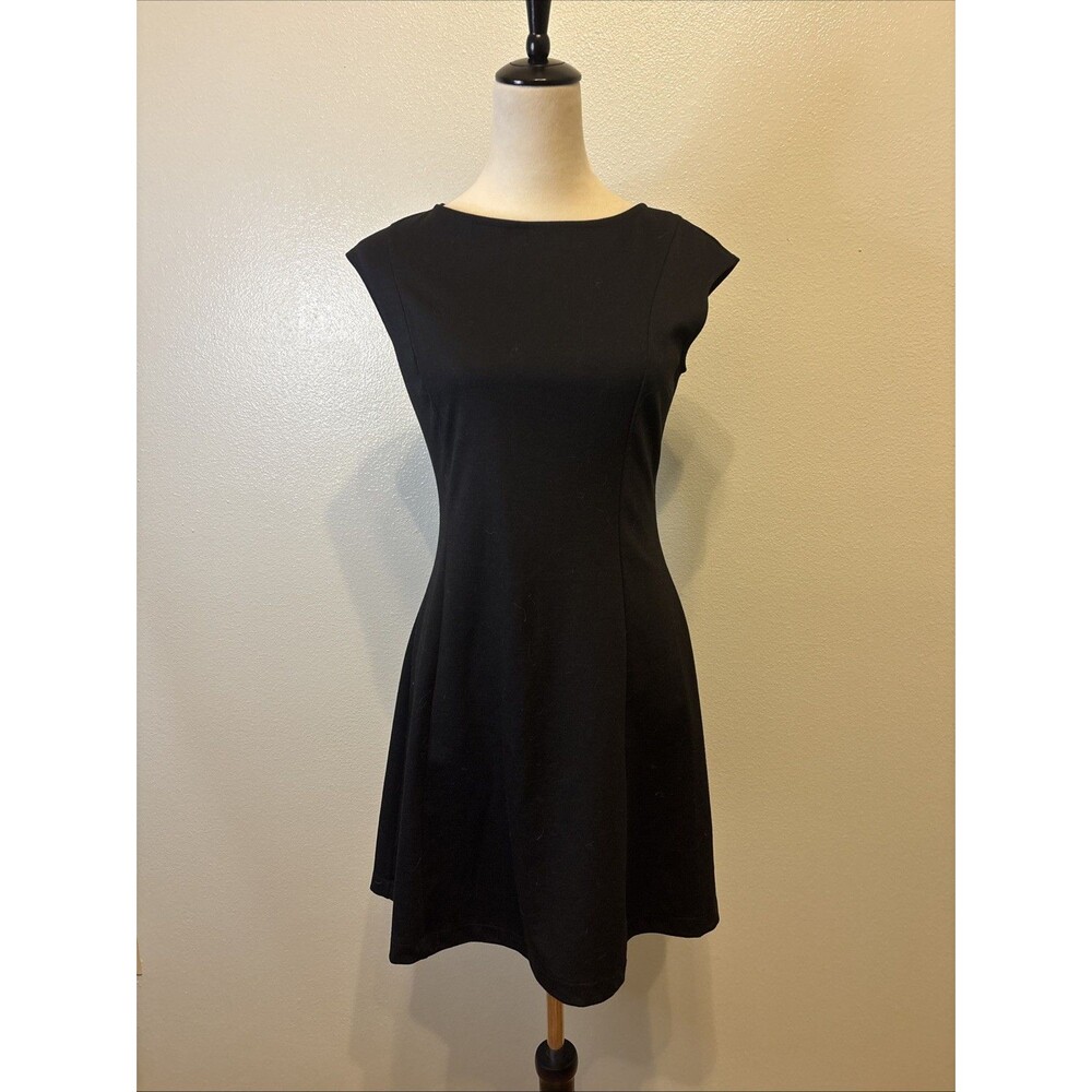 Gap Womens Black Fit Flare Dress Size 2 Open Back Sleeveless Above Knee